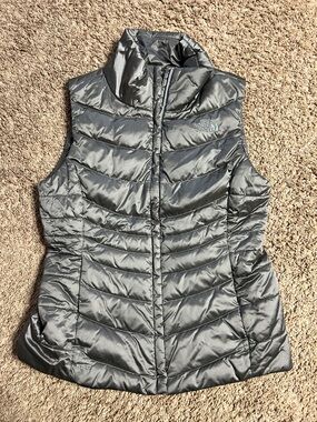 The North Face Women's Metallic Gray Quilted Down Vest